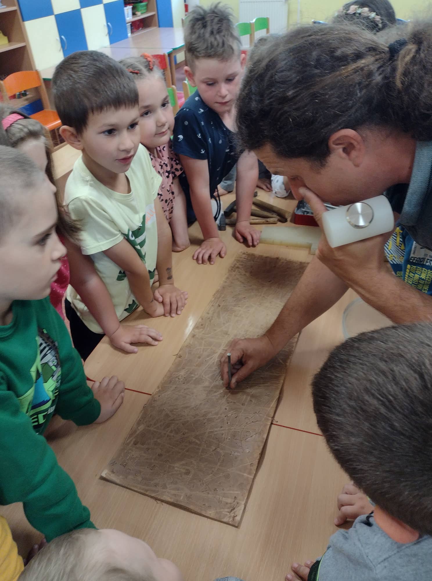 284606565 732257767899420 1647338518733913044 N